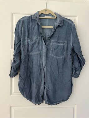 beachlunchlounge Washed Blue Button-Down Shirt